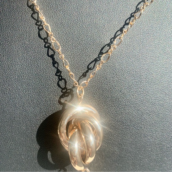 Kim Rogers Knotted Gold Tone Tassel 32” Necklace - Picture 3 of 6